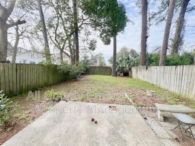 Building Photo - 34 Harbeson Ave NE