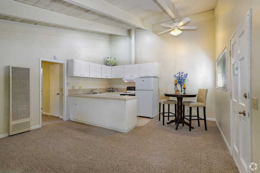 1BR, 1BA - 550SF - Burnap Gardens Apartments