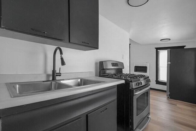 Building Photo - 51 E North St