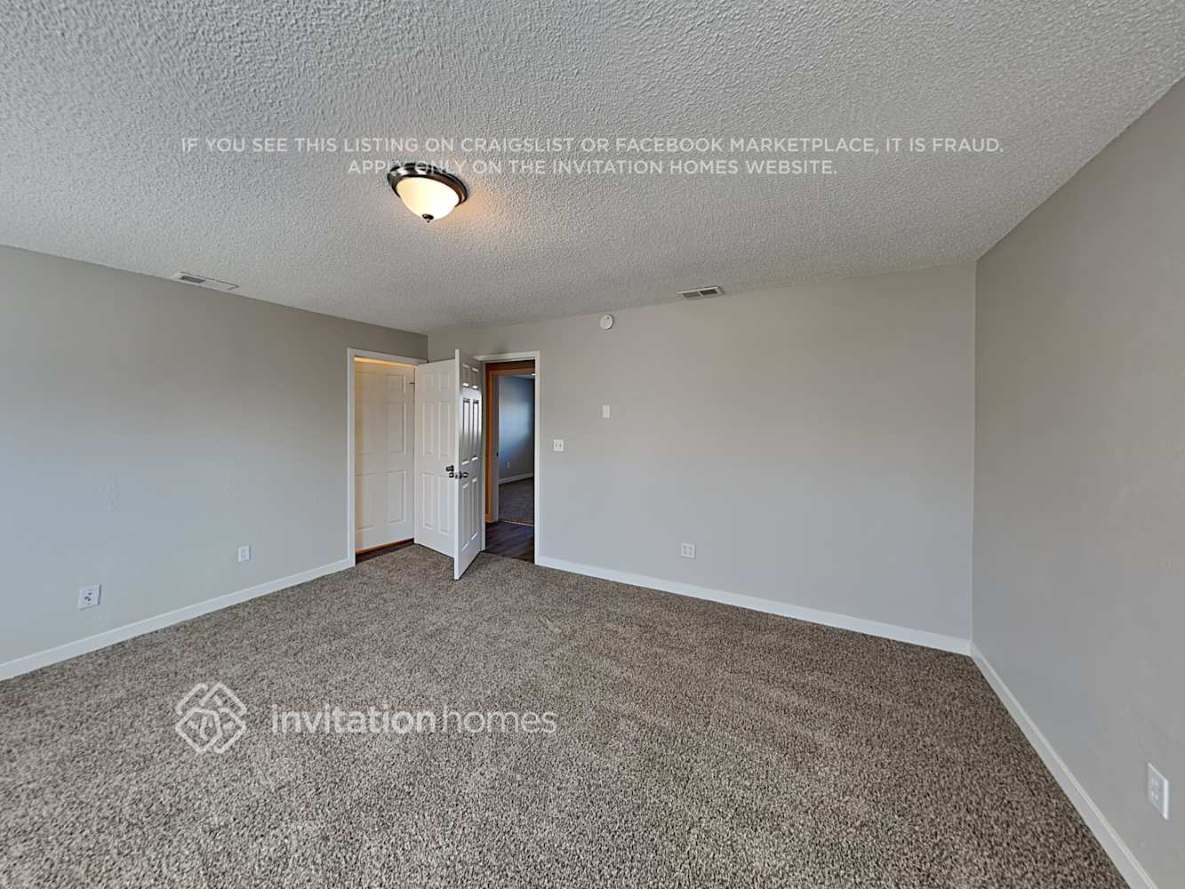 Building Photo - 5053 E 111th Pl