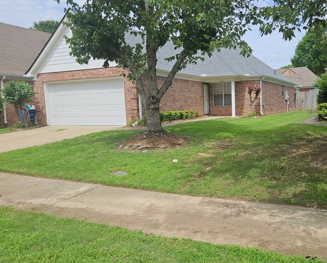 Building Photo - 8382 Regal Bend Dr