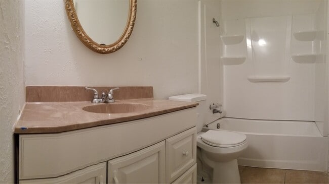 Building Photo - 15803 Danford Dr