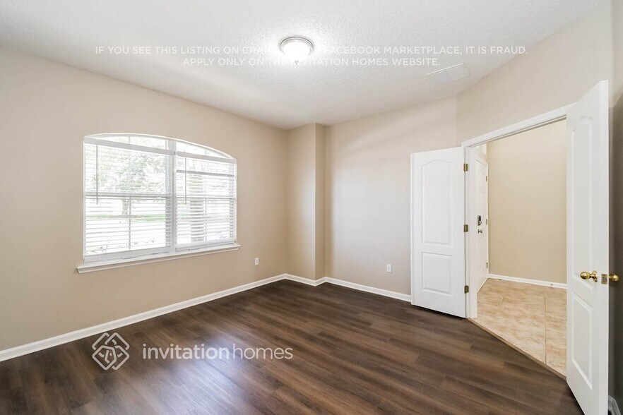 Building Photo - 3039 Whispering Willow Way