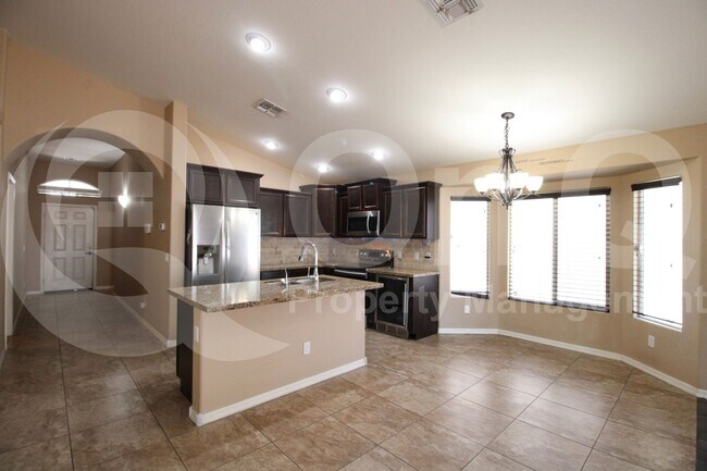 Building Photo - 5513 S 27th Dr