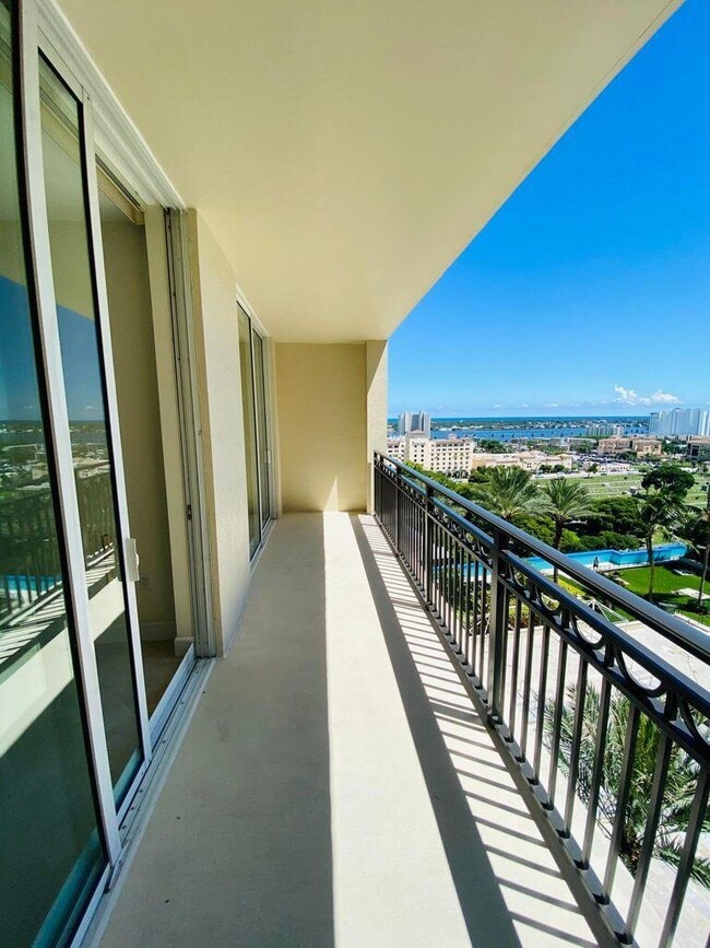 Building Photo - 550 Okeechobee Blvd