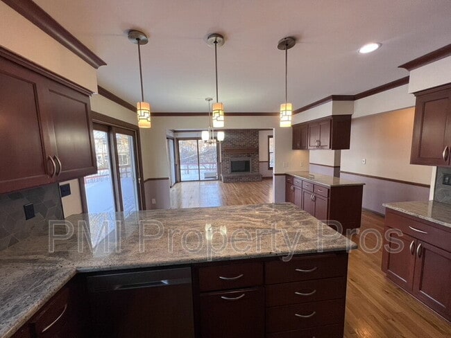 Building Photo - 3204 Chateau Ct