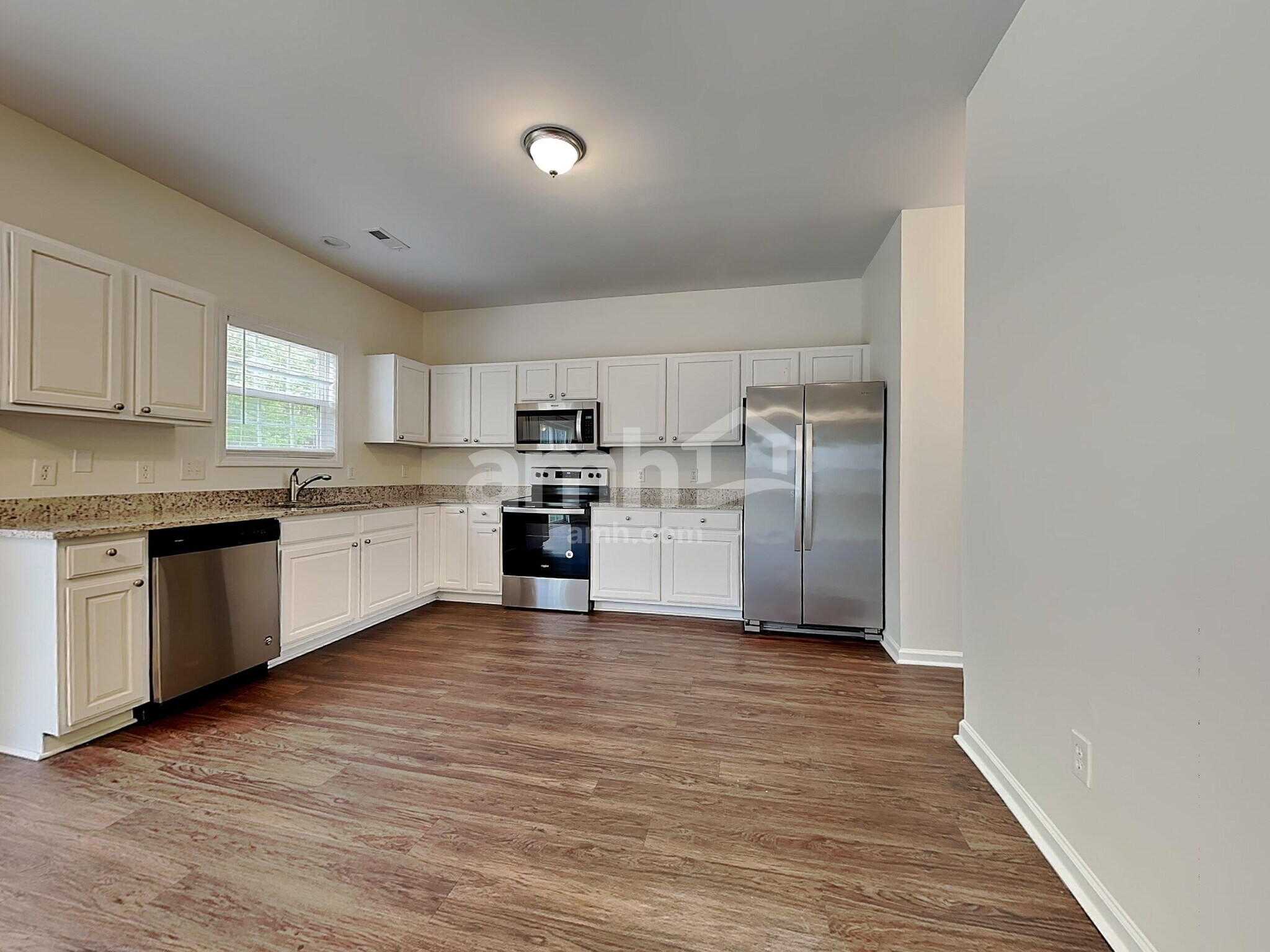 Building Photo - 3709 Chancellorsville Ct