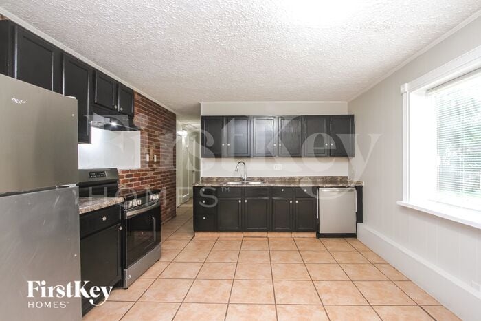 Building Photo - 119 Totten Dr