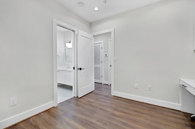 Building Photo - 1419 Upshur St NW