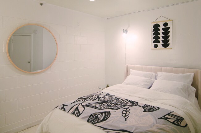 Building Photo - 522 Woodland Terrace