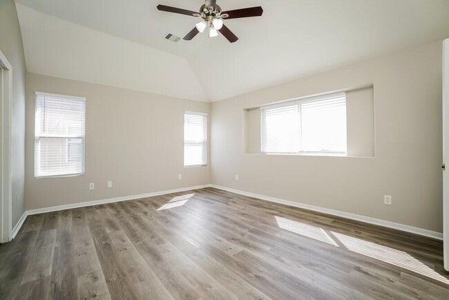 Building Photo - 20902 Fox Trot Ct