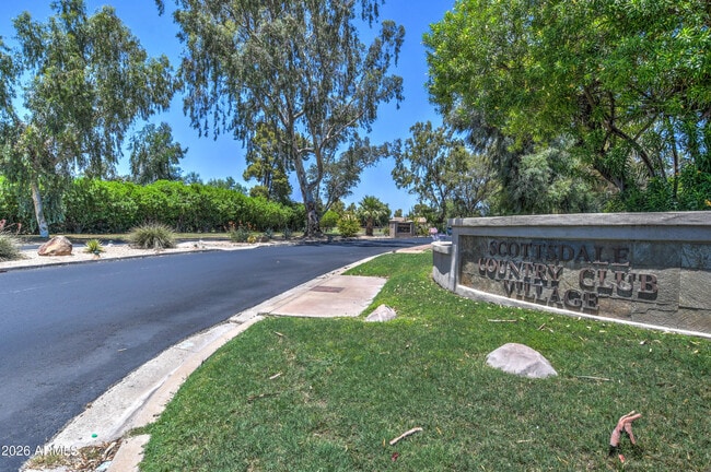 Building Photo - 7910 E Cholla St