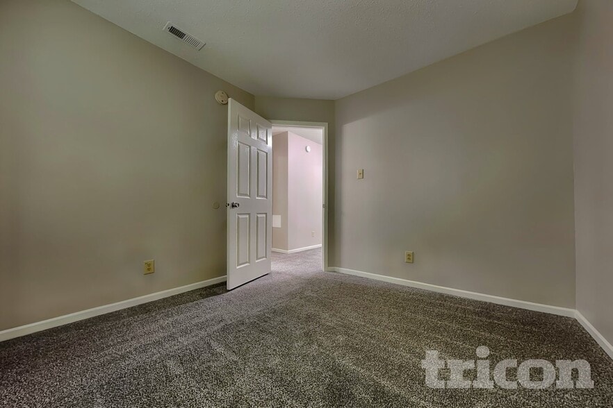 Building Photo - 14674 Fawn Hollow Ln