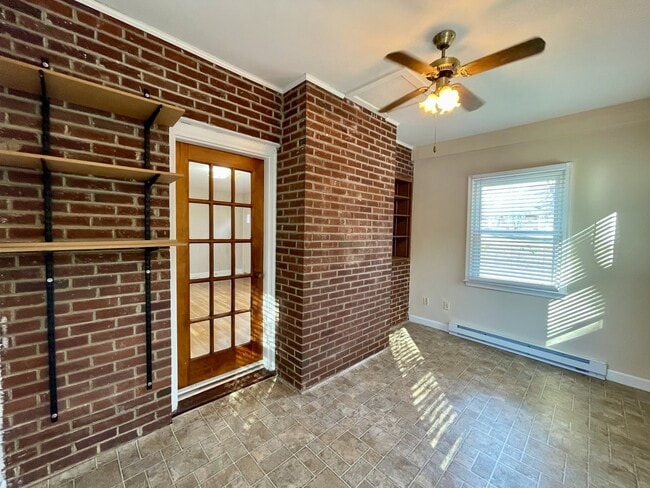 Building Photo - 2421 Old Forest Rd