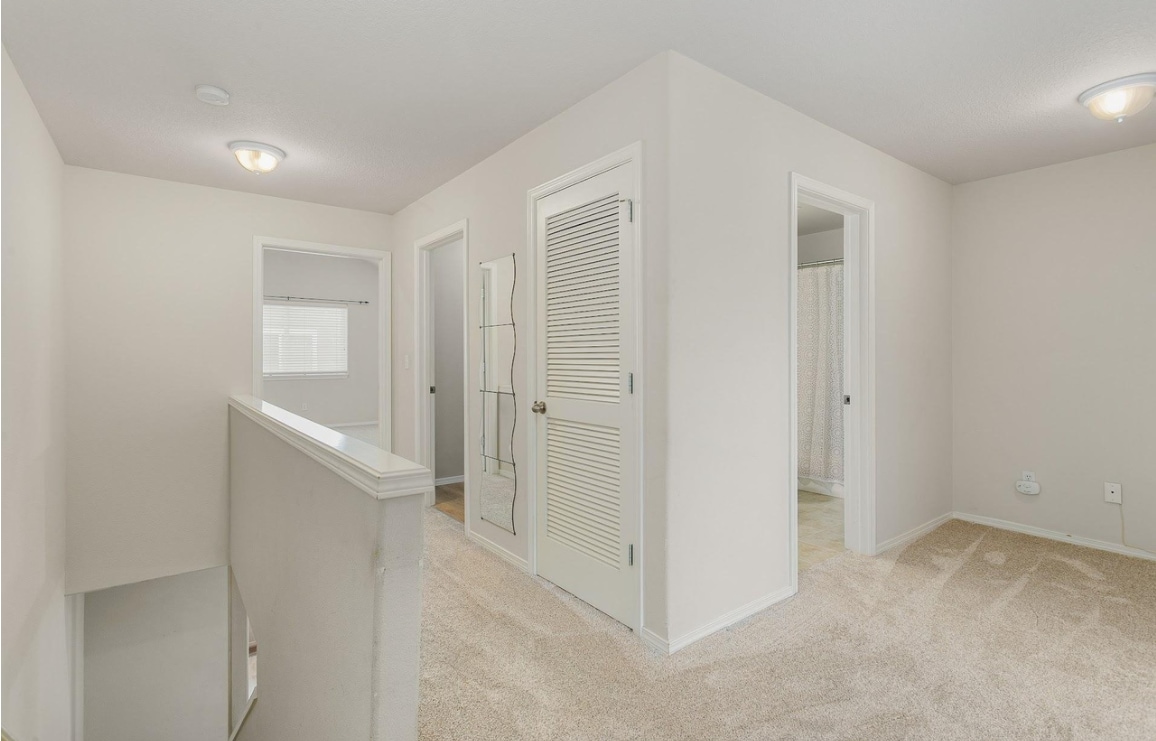 Building Photo - 1245 SW 175th Ave