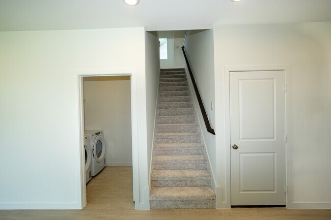 Building Photo - 6403 Periwinkle Blossom Ln