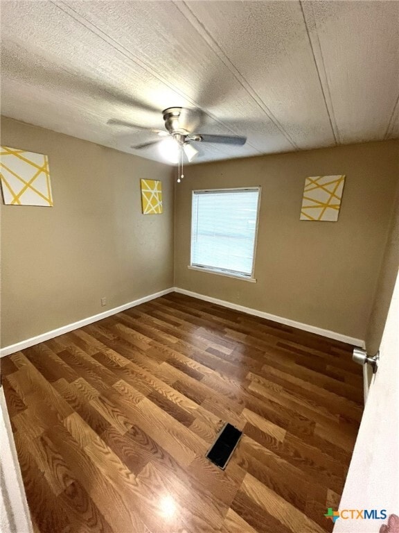 Building Photo - 5576 Helm Ln