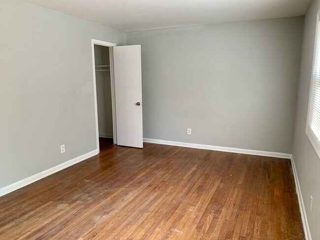 Building Photo - 1586 Line Street - Quadraplex