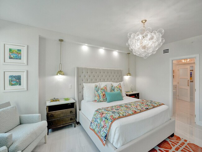 Building Photo - 411 N New River Dr E