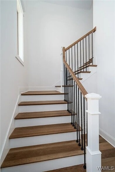 Building Photo - 303 Trails End Ln