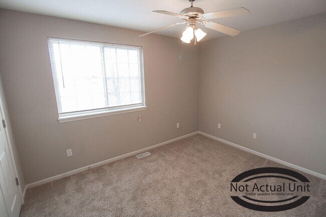 Building Photo - 3912 Snowy Owl Dr