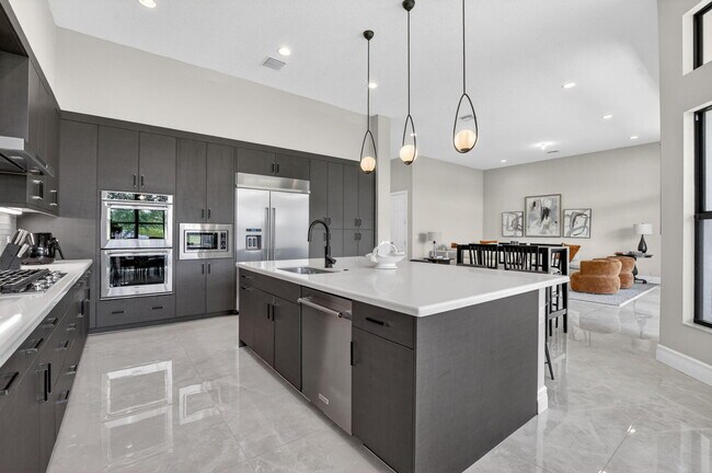 Building Photo - 17358 Santaluce Mnr