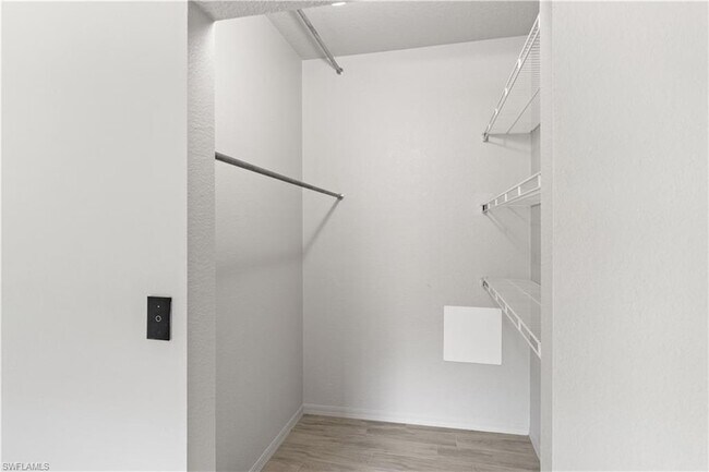 Building Photo - 11561 Villa Grand