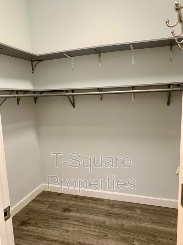 Building Photo - 448 SW 126th St