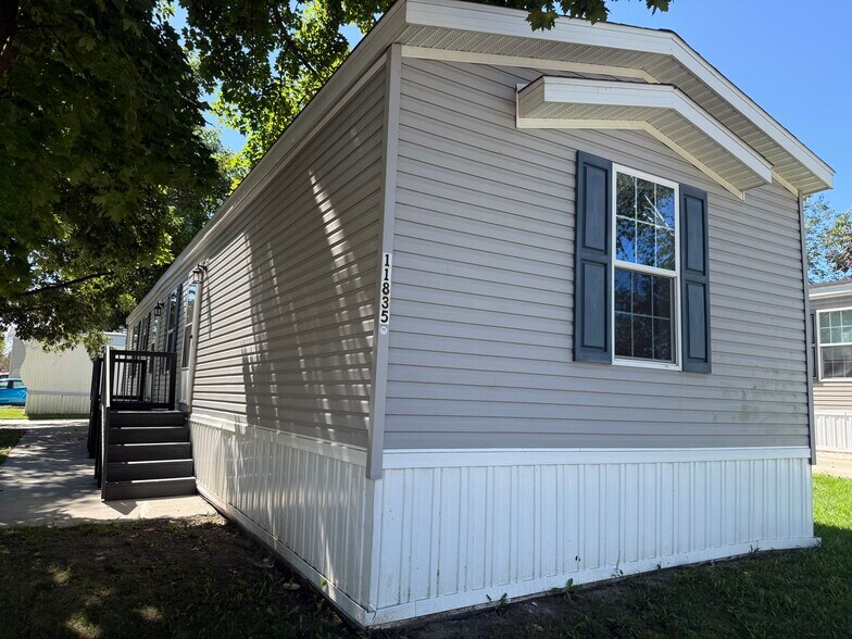 Building Photo - 11835 Cascade Cir