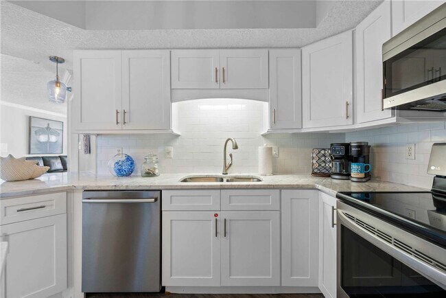 Building Photo - 24800 Perdido Beach Blvd