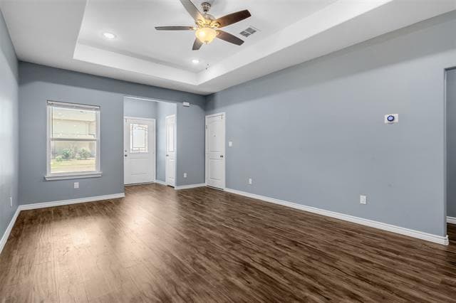 Building Photo - 652 River Garden Dr