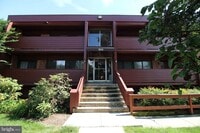 Building Photo - 1511 S George Mason Dr