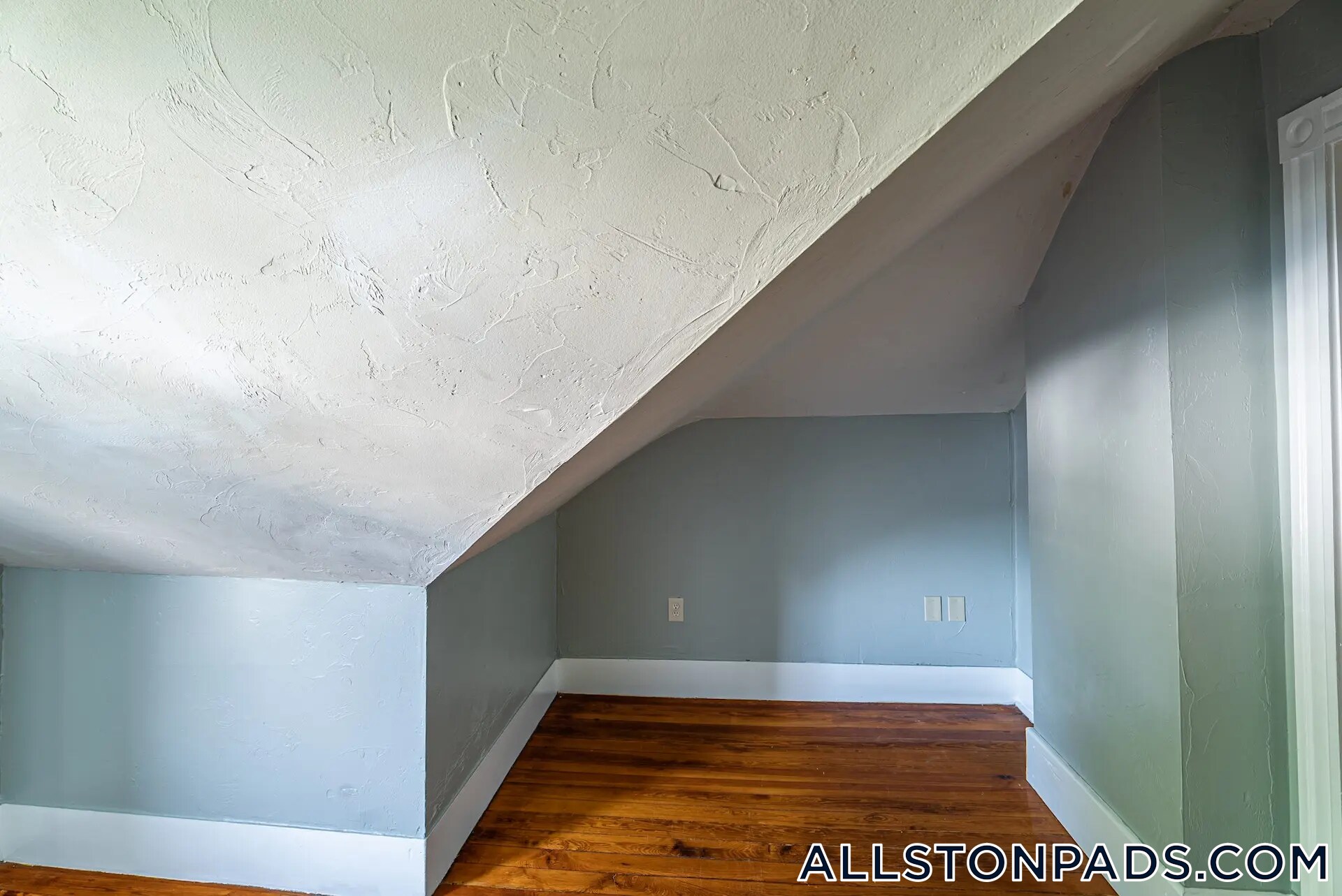 Building Photo - 6 Haskell St