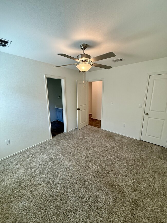 Building Photo - 3908 Ignacio Dr