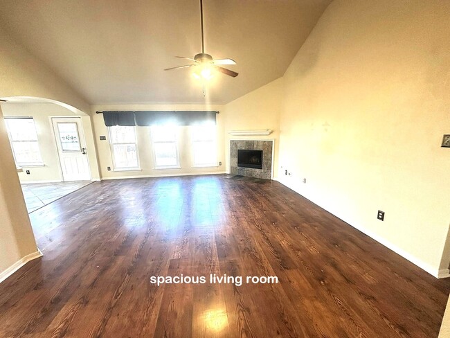 Building Photo - 3118 Flatwood Ct