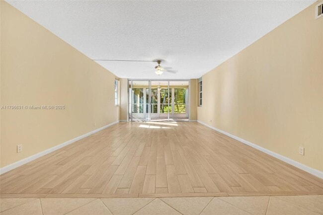 Building Photo - 933 Cypress Grove Dr