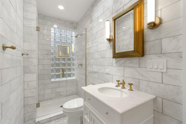 Bathroom 2 - 2327 N Southport Ave