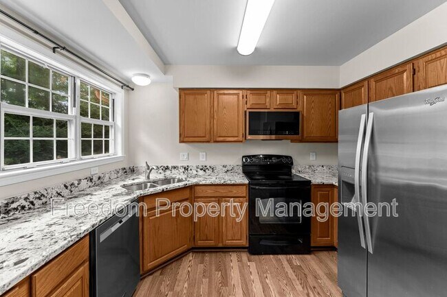 Building Photo - 8644 Sanderling Dr