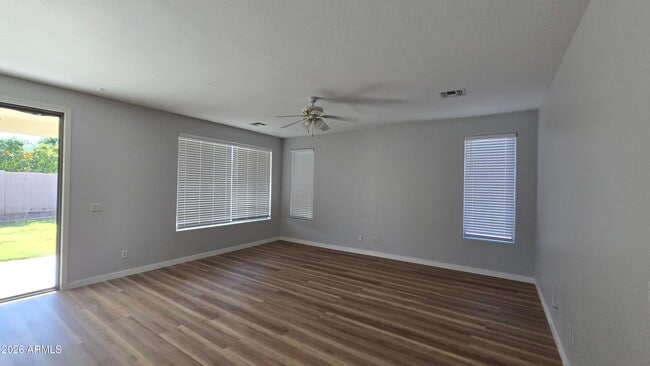 Building Photo - 1693 E Ebony Pl