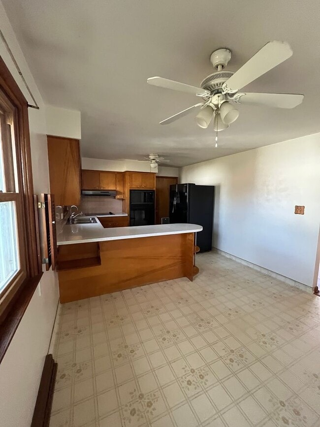 Building Photo - Holiday Home - Coming Soon