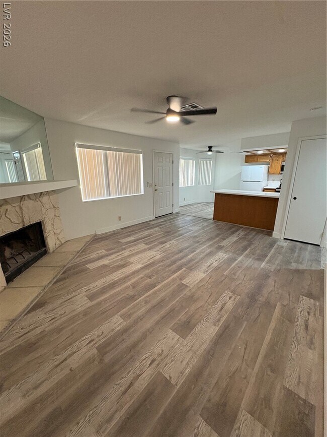 Building Photo - 7936 Decker Canyon Dr