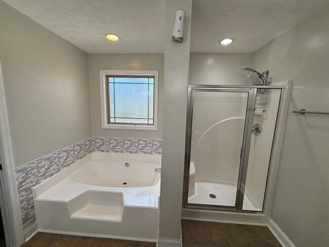 Building Photo - This Cute Home Is Everything You've Been Looking For! In A Quiet Subdivision With No Hoa