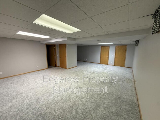 Building Photo - 1662 Klaver St SW