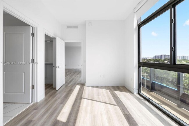 Building Photo - 101 Diplomat Pkwy