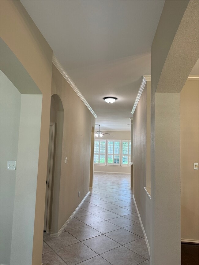 Building Photo - 6914 Sunflower Grove Dr