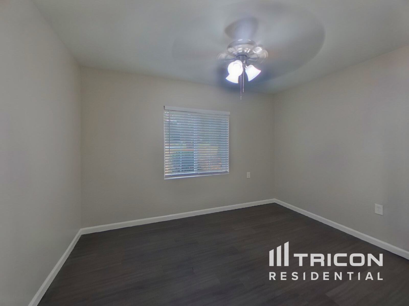 Building Photo - 4223 Dinglewood Ave