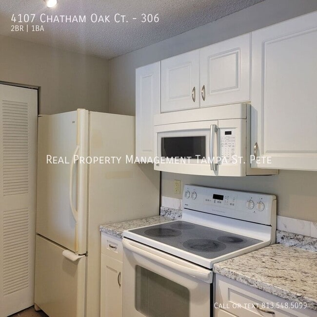 Building Photo - 4107 Chatham Oak Ct