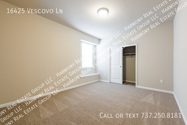 Building Photo - 16425 Vescovo Ln