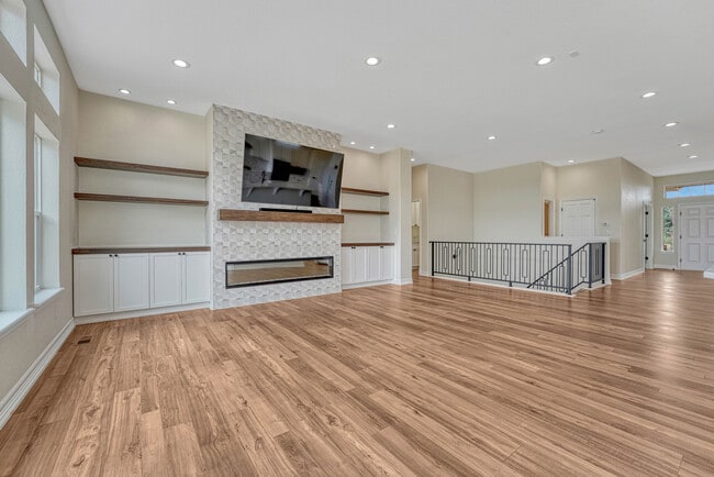 Building Photo - 11700 Coeur D Alene Dr