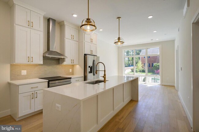 Building Photo - 4347 Harrison St NW